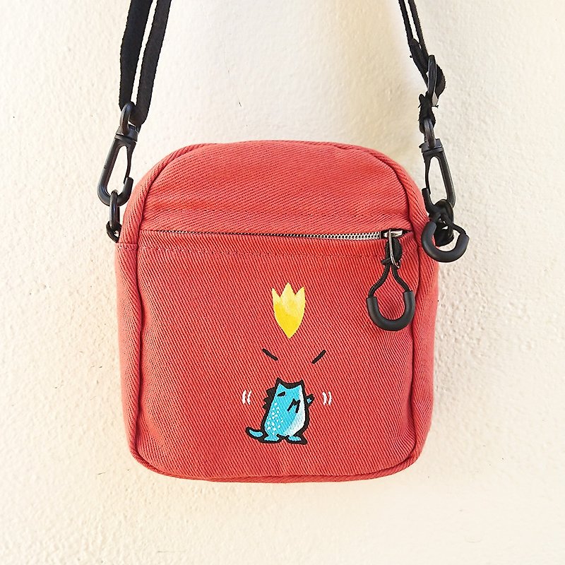 Cat hair original hand-painted small canvas cross-body bag (orange) / blue fire dragon - Messenger Bags & Sling Bags - Cotton & Hemp Red