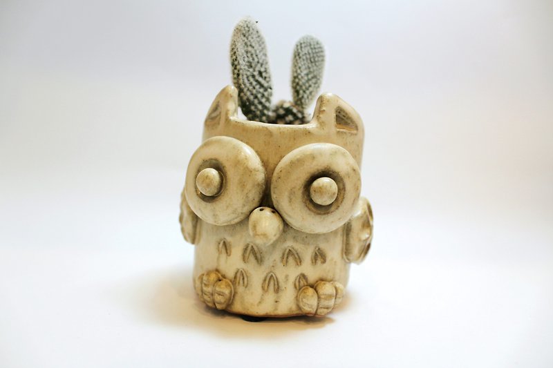 [Rabbit] eagle owl hand-made ceramic flower x x Cactus - Plants - Pottery White