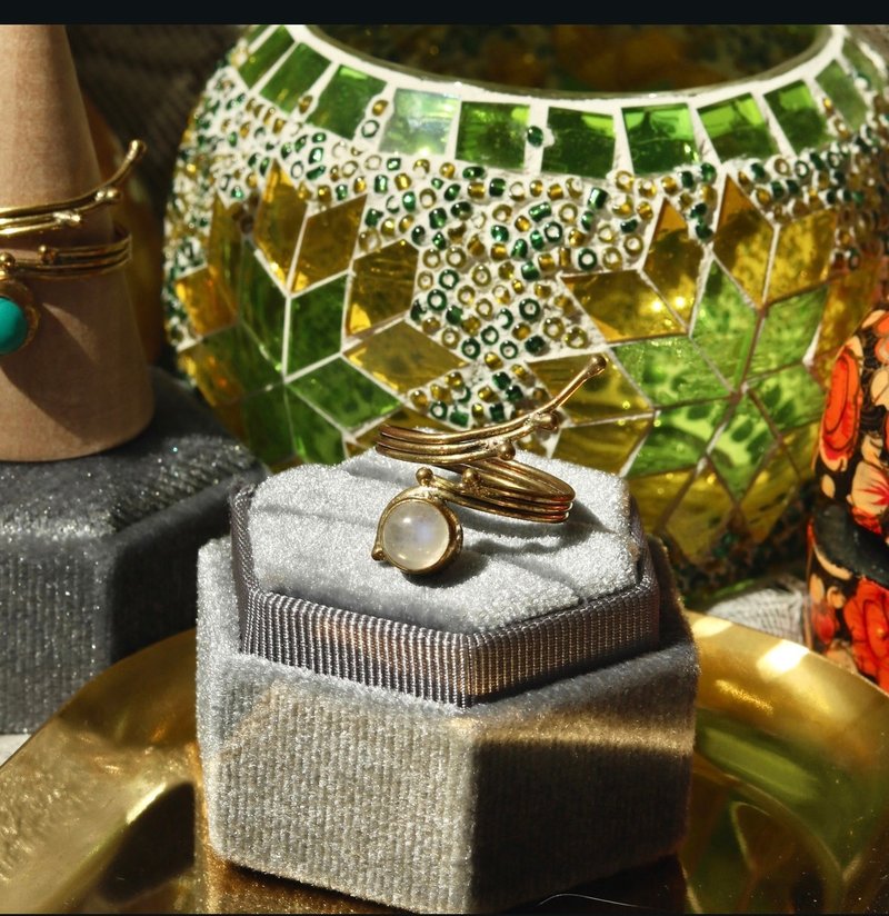 印度丨民族戒指珊瑚系列-月光石 - 戒指 - 其他金屬 白色