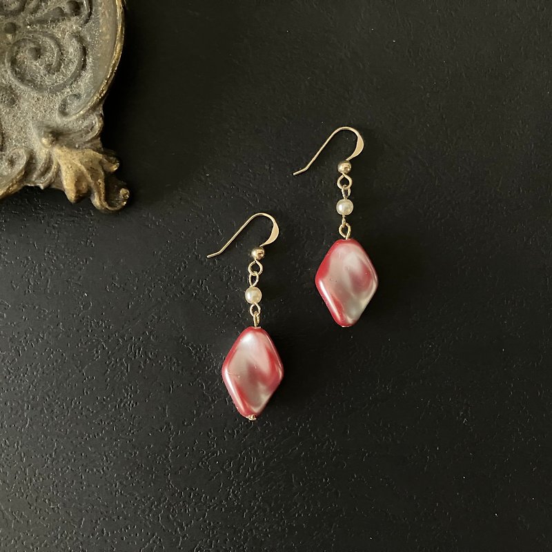 14kgf* British vintage bead and pearl earrings - Earrings & Clip-ons - Pearl Red