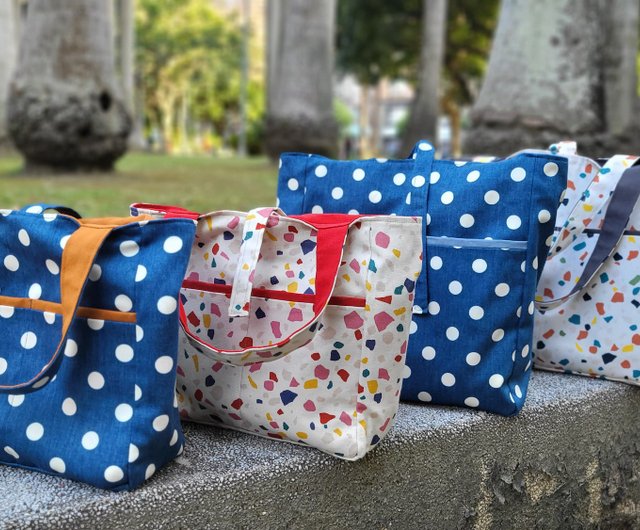 KEYMISERY☆Reversible Dot Tote Bag Polka Dot Reversible Tote Bag - Shop jclove Handbags & Totes