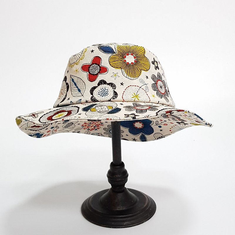 恬逸风情中盘帽花团 cluster/白底#甜美#遮阳#Travel - Hats & Caps - Cotton & Hemp Multicolor