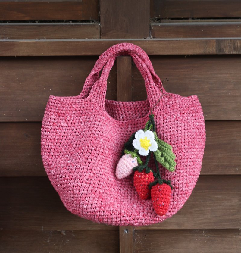 Handmade - Sweet Strawberry Tote Bag / Tote - กระเป๋าถือ - วัสดุอื่นๆ สีแดง