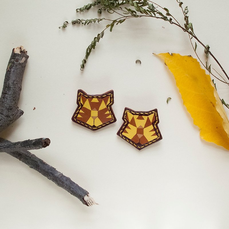 Leather Tiger Pin  - geometric animals series - Brooches - Genuine Leather Brown