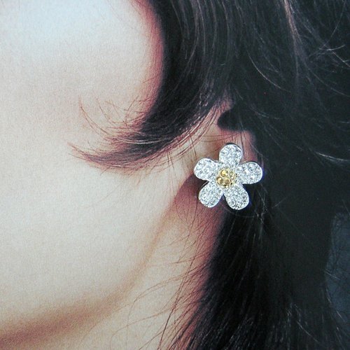 デイジースタッドピアス デイジー (DAISY) イヤースタッド