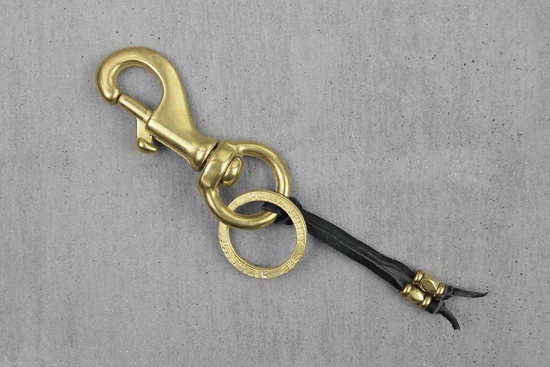【METALIZE】鹿皮繩黃銅串珠鑰匙圈(黑繩) - 鑰匙圈/鎖匙扣 - 其他金屬 