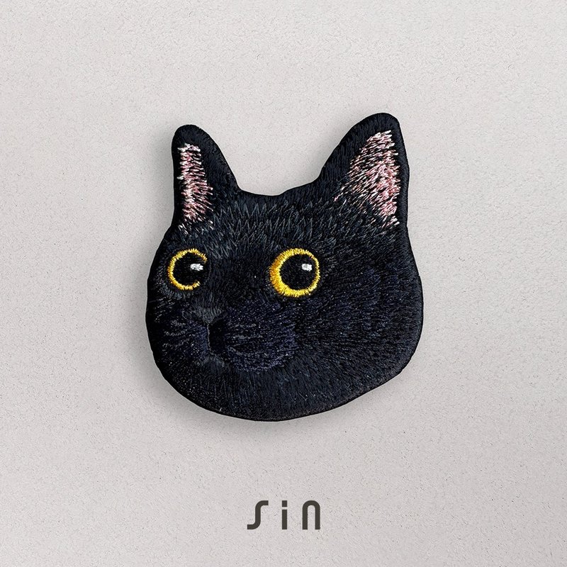 Single Card - Big Head Cat Embroidered Sticker - Black Cat Charcoal (A0013) - สติกเกอร์ - งานปัก สีแดง