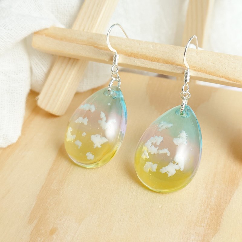 Dusk Drop Earrings - ต่างหู - เรซิน หลากหลายสี