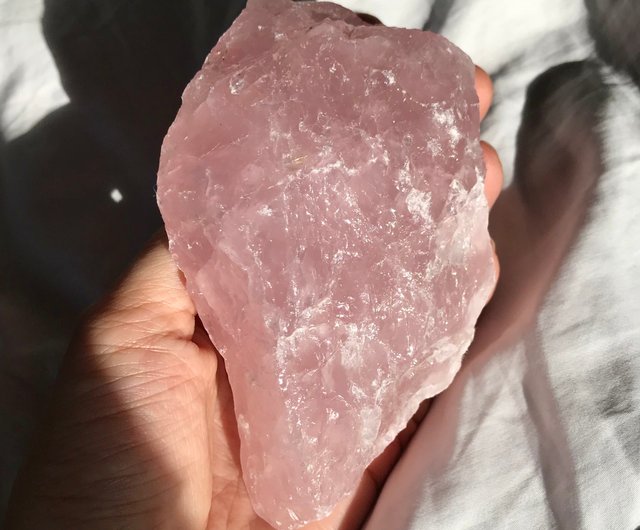 ピンク水晶 原石 天然原石 水晶 水晶玉 水晶表示 水晶 原石 粉