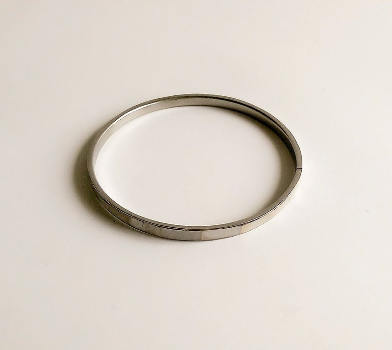 [ 古小品 ] 復古 螺鈿工藝 天然珍珠貝 • 手環 - 手鍊/手鐲 - 其他金屬 銀色