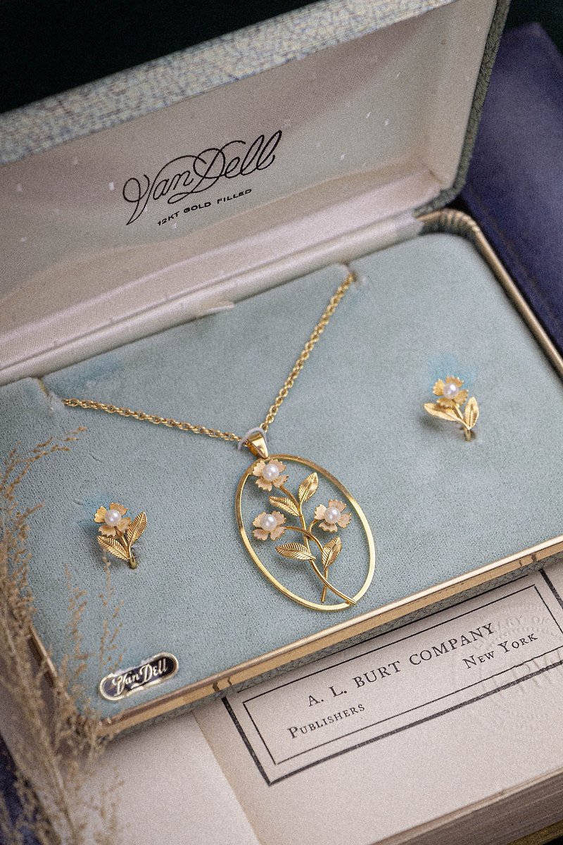 American Van Dell brand antique 12K gold-filled ancient rare (spring flowers) pearl necklace and earrings box set - สร้อยคอ - เครื่องประดับ สีทอง