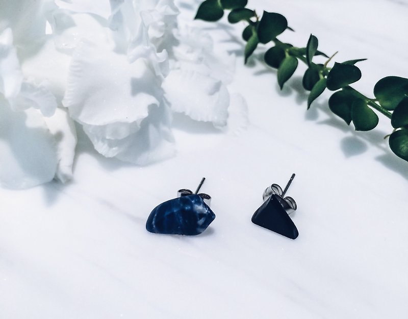 colorful dream earrings | 藍色沉默-耳環 - 耳環/耳夾 - 寶石 黑色
