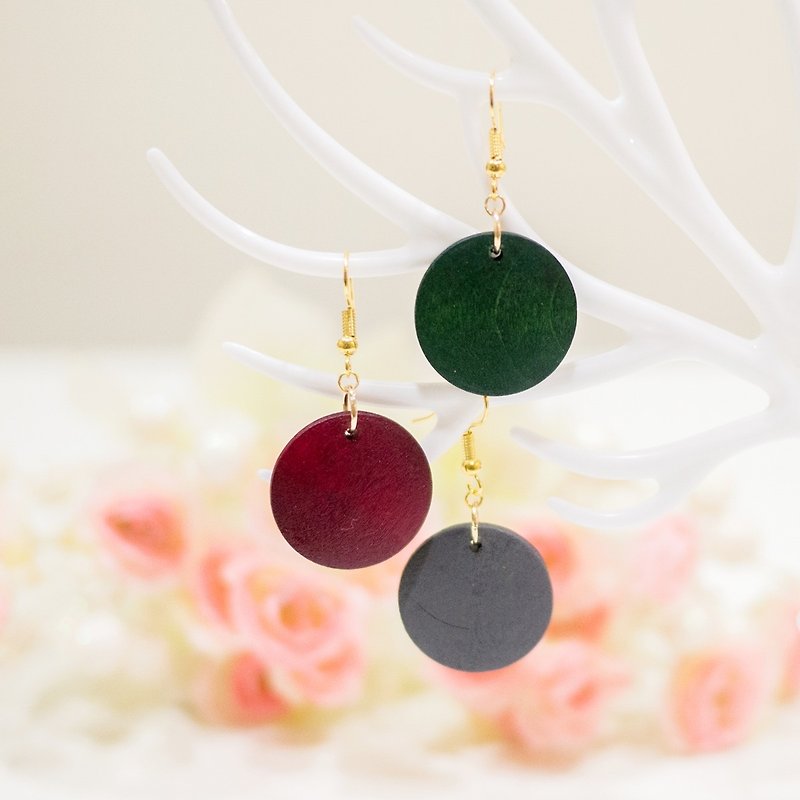 Minimalist style wooden disc vintage actress earrings 3 colors - Earrings & Clip-ons - Wood Multicolor