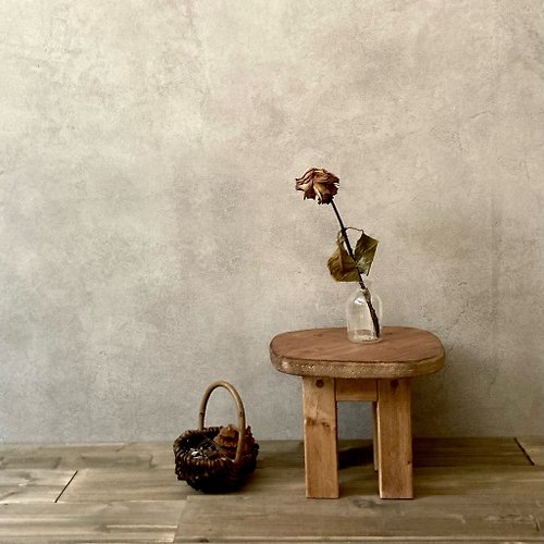 achio-and-plus スツール 小さい椅子 木製 アンティーク風 イス シャビー 北欧 オットマン 観葉植物置き ミニテーブル ブラウン