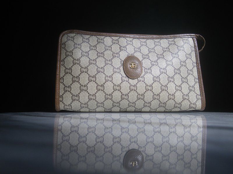[OLD-TIME] Early second-hand old bags are very rare and rare GUCCI PLUS clutch