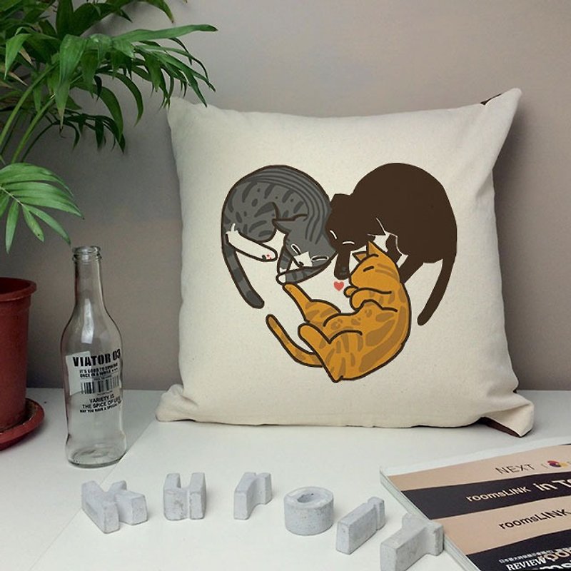 [Customized gift] My cat lives together, cotton canvas pillow - Pillows & Cushions - Cotton & Hemp 