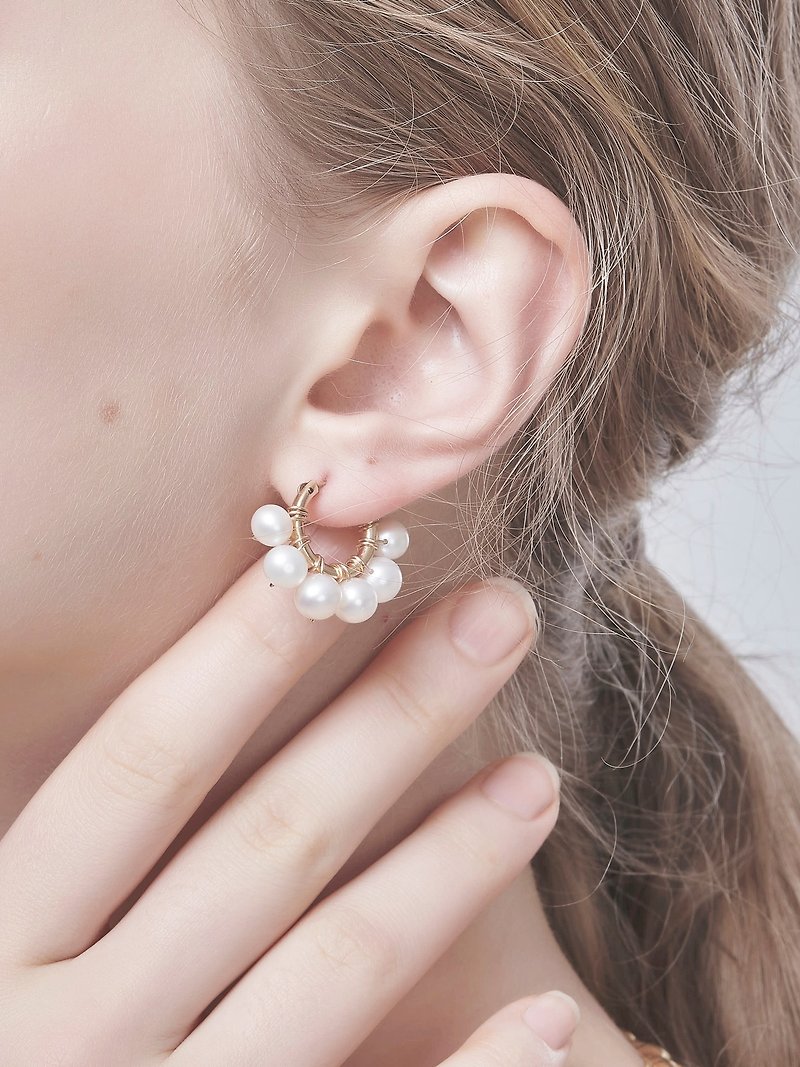 LESIS | Pearl Fan B - 耳環/耳夾 - 其他材質 白色