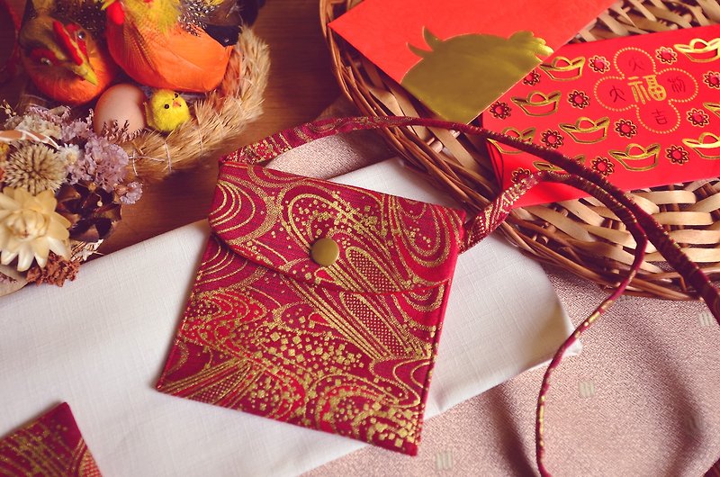 Joyful-red envelopes for small people and hairy children are also suitable - ผ้ากันเปื้อน - กระดาษ สีแดง
