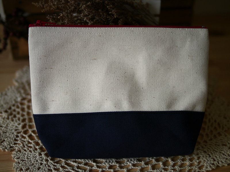 簡約化妝收納包 kinari x navy x red -水手服- - 手拿包 - 其他材質 白色