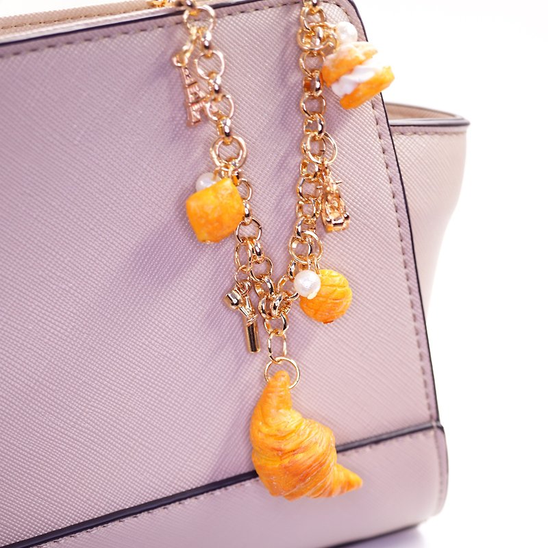 *Playful Design* Croissant / Puffs / Pineapple Bun Bag Charm - ที่ห้อยกุญแจ - ดินเหนียว สีนำ้ตาล