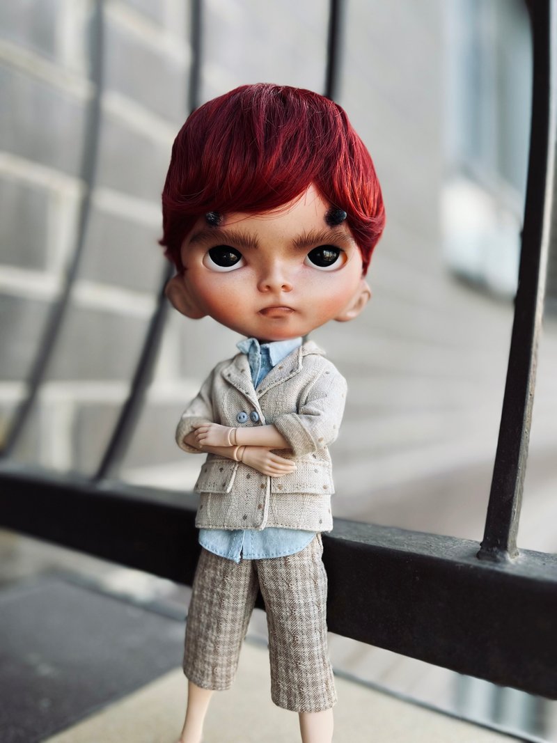 Custom blythe boy doll - 公仔/玩偶 - 塑膠 卡其色