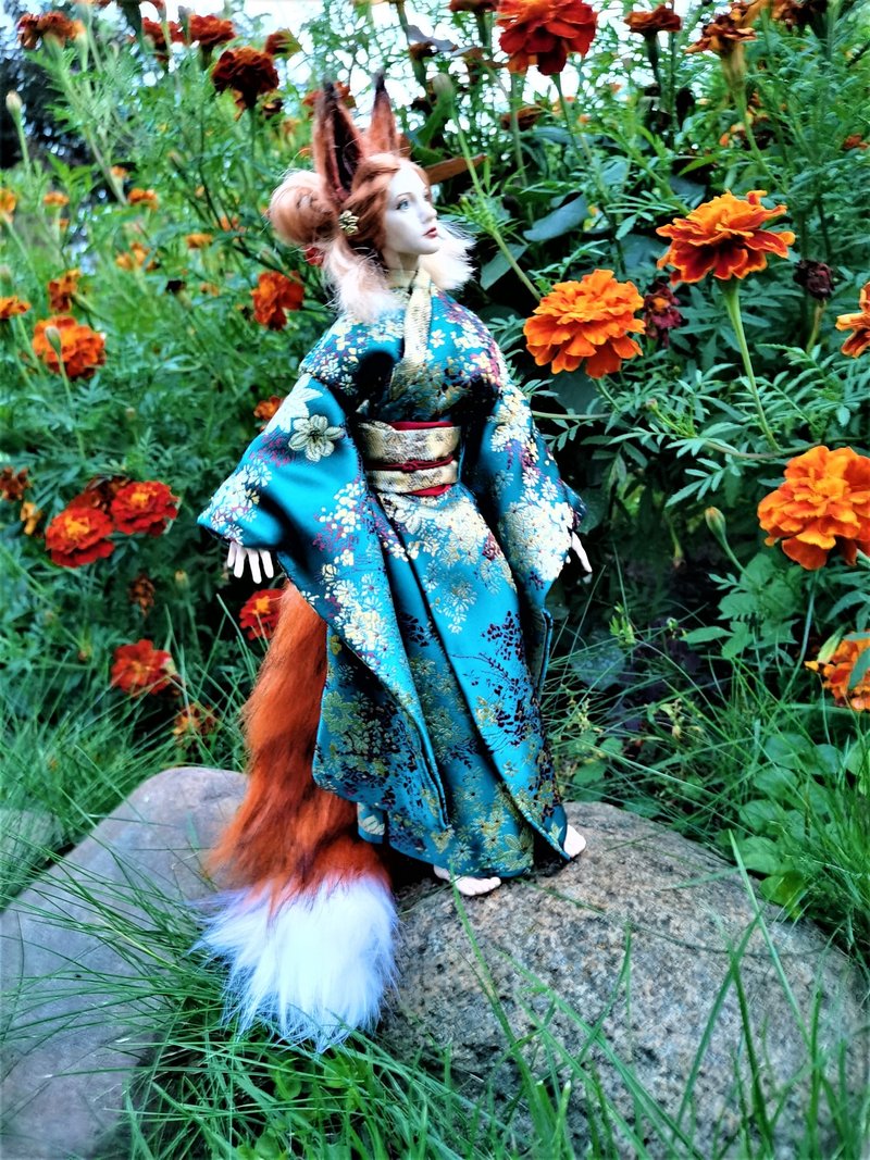 Art doll Kitsune poseable  Dragon tattoo made to order - 公仔/玩偶 - 其他人造纖維 灰色