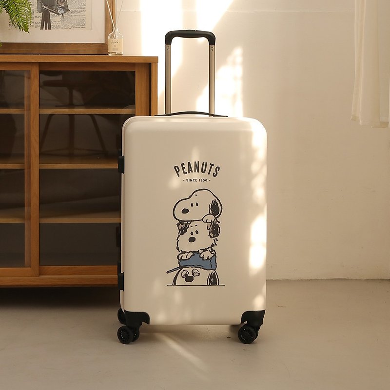 Peanuts Snoopy luggage hand and foot 24 inches - Snoopy genuine authorized travel luggage - Luggage & Luggage Covers - Other Materials Multicolor