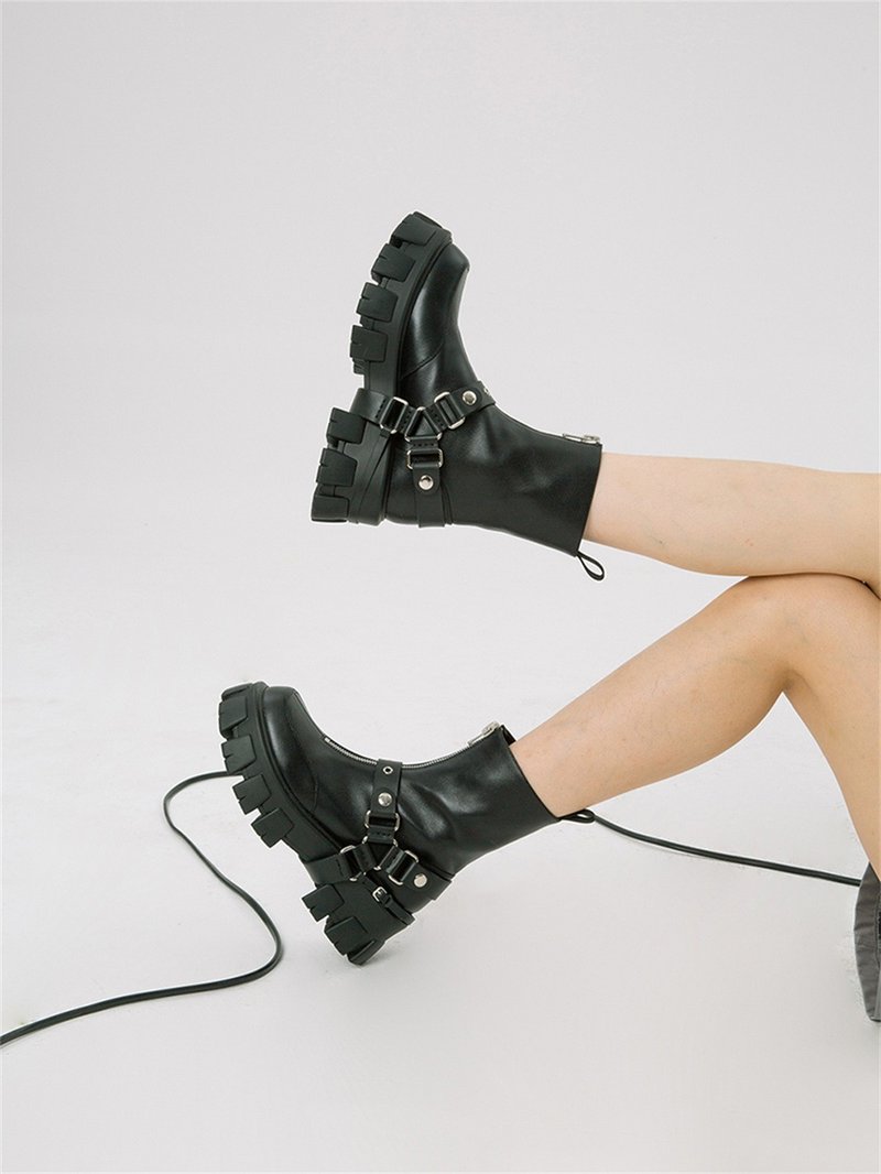 Black Calfskin Platform Zip Boots Neon Hunter Detachable Functional Strap Buckle Motorcycle Martin Boots - รองเท้าบูทสั้นผู้หญิง - หนังแท้ สีดำ