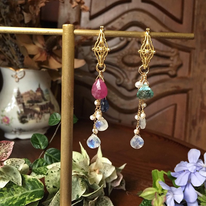 Handmade earrings, custom goods - Earrings & Clip-ons - Gemstone Red