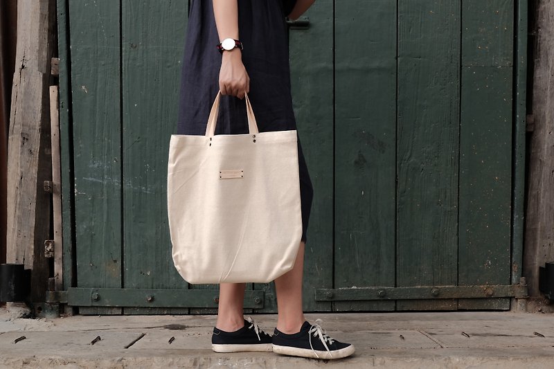 SIMPLE TOTE - cotton canvas tote bag with leather handle (natural) - Handbags & Totes - Cotton & Hemp White