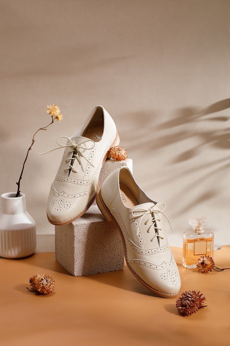 Genuine Leather Women's Oxford Shoes - [Xiao Nanfa] Two-wear Carved Ribbon Oxford Shoes_Cream Rice | Handmade | MIT Large Size