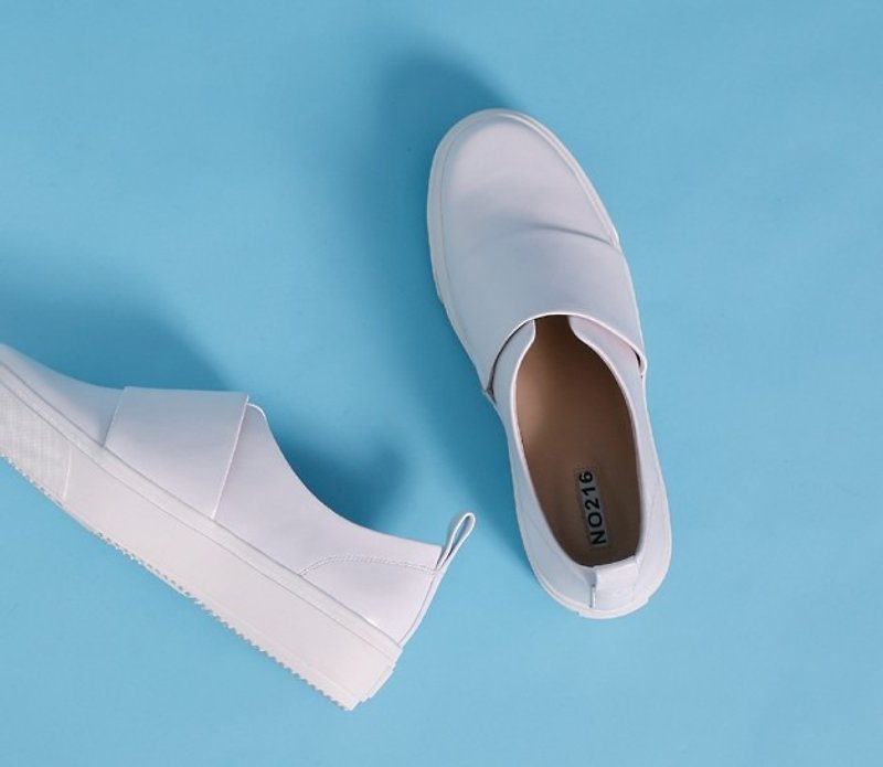 【 出清商品SALE】極簡粗橫帶 柔軟皮質休閒鞋 - 女款休閒鞋 - 真皮 白色