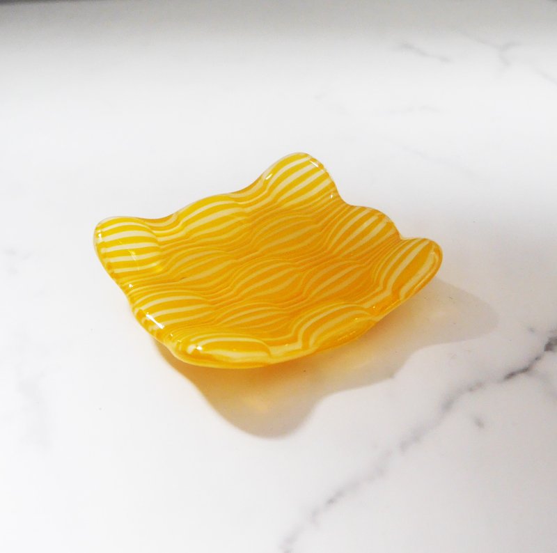 O5-1 餐桌上的生活工藝 –琉璃小碟 (C) - 碟子/醬料碟/醬油碟 - 玻璃 多色