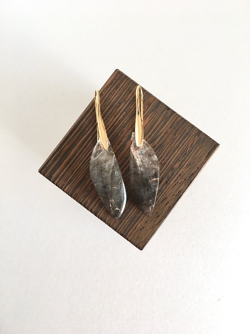 Rutilated quartz hook-earring - Earrings & Clip-ons - Stone Black
