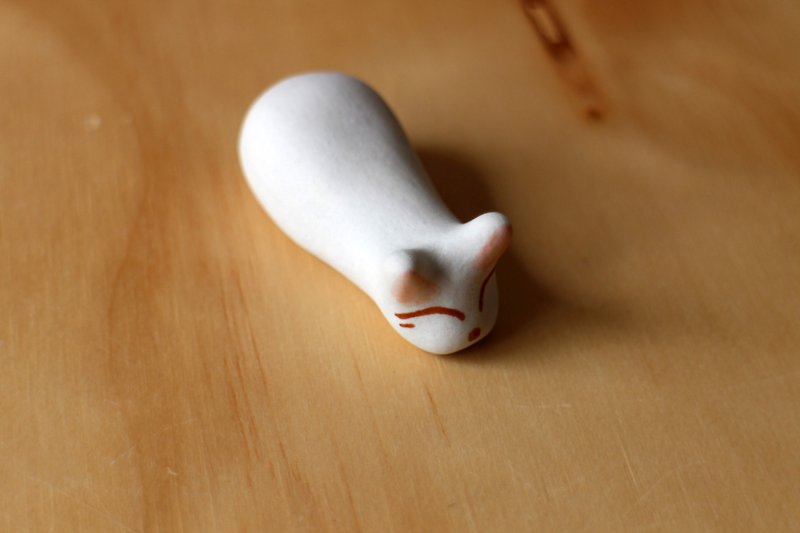 White cat kitten stone (cat type laboratory) single - Stuffed Dolls & Figurines - Porcelain White