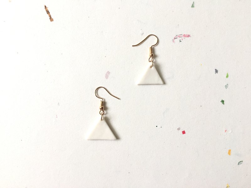 Porcelain Ceramic Earring - Triangle / White / Simple - ต่างหู - เครื่องลายคราม ขาว
