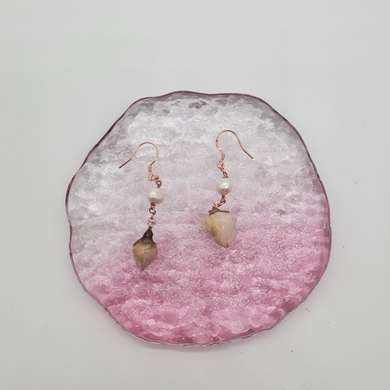 real rosebud earrings - Earrings & Clip-ons - Plants & Flowers Pink