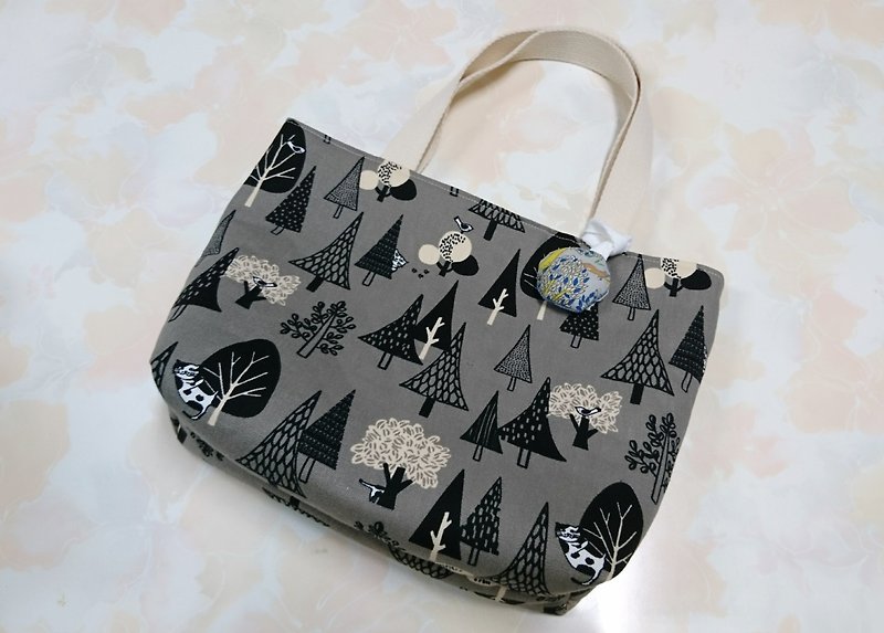Forest animal handbag + purse (guest book) - Handbags & Totes - Cotton & Hemp Brown