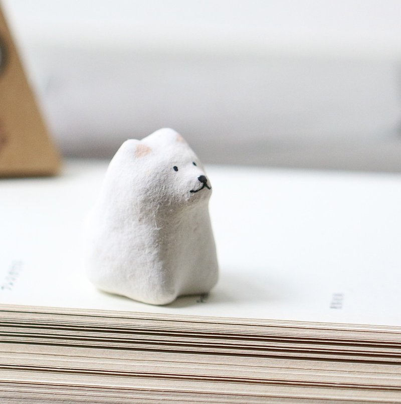 White DOG∣ handmade paper-plastic dog - Fragrances - Paper 