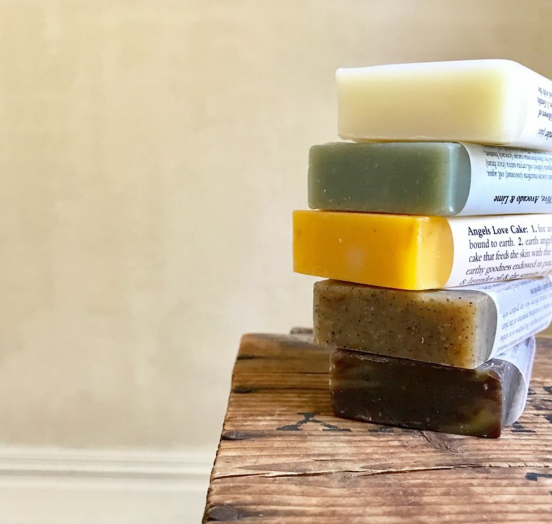 紐西蘭精油手工皂- 5款入禮盒組 - 肥皂/手工皂 - 精油 白色