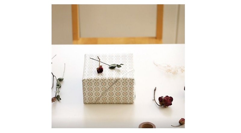 ICONIC heart belongs to your box gift box group S-vanilla garden, ICO86451 - Gift Wrapping & Boxes - Paper White