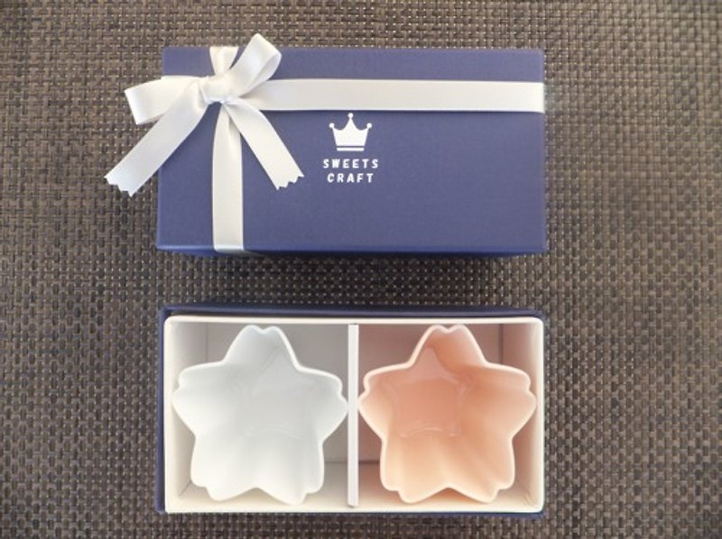櫻花型陶瓷小缽 2入禮盒組 顏色可自選 - 碗 - 瓷 多色