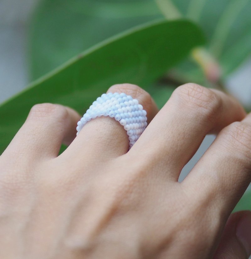 Beaded Totem Ring I Tarot Totem Ring I Knight of Swords II Please note the size - เชือก/สายคล้อง - ผ้าฝ้าย/ผ้าลินิน สีน้ำเงิน