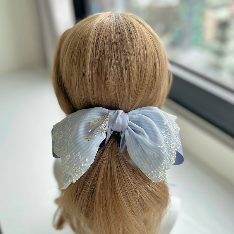 Exclusive double-layer striped embroidered chiffon intersecting clip banana clip fairy clip-pink blue - Hair Accessories - Other Materials Blue
