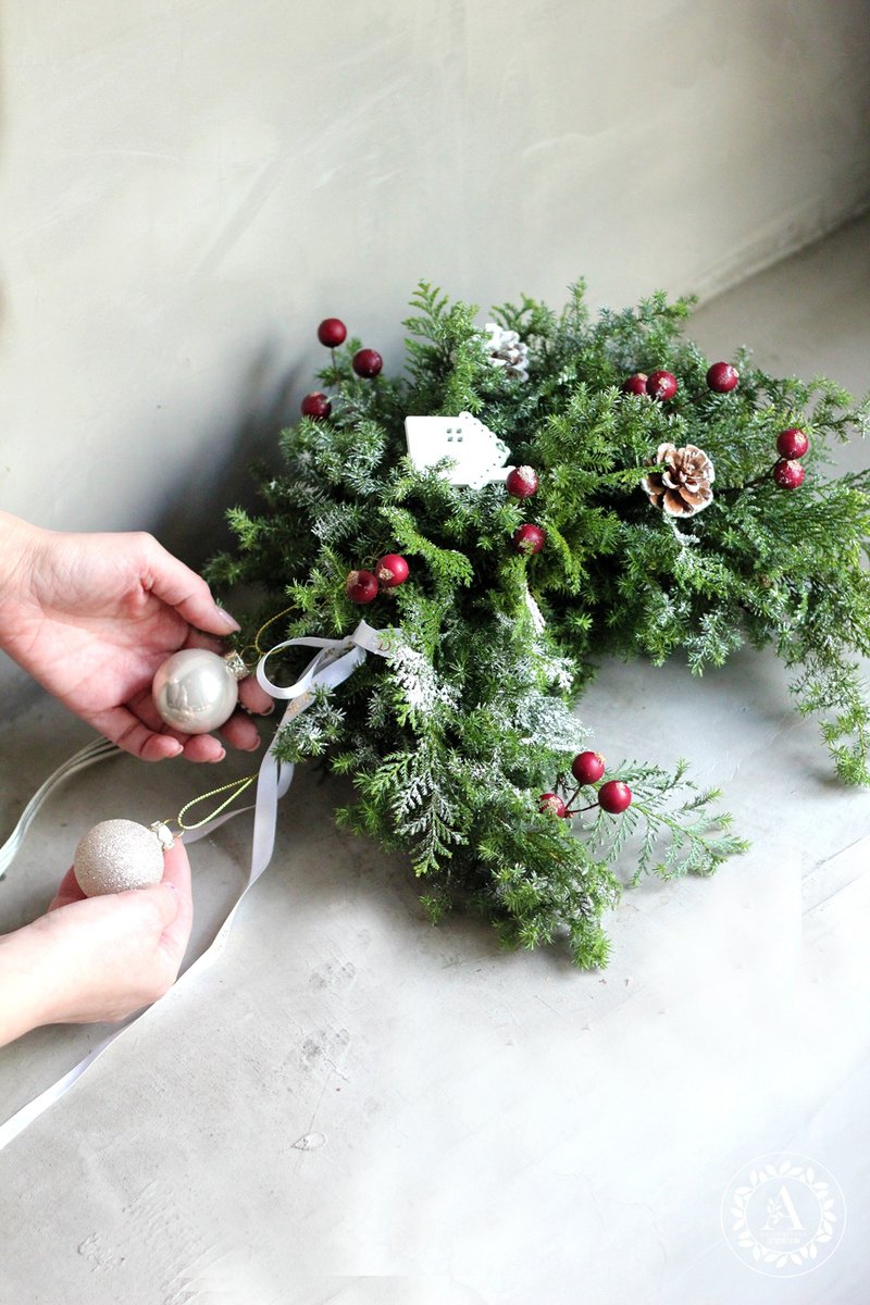 Christmas flower gifts/flower series/a moon hanging at home/wall decoration design - ตกแต่งต้นไม้ - พืช/ดอกไม้ หลากหลายสี