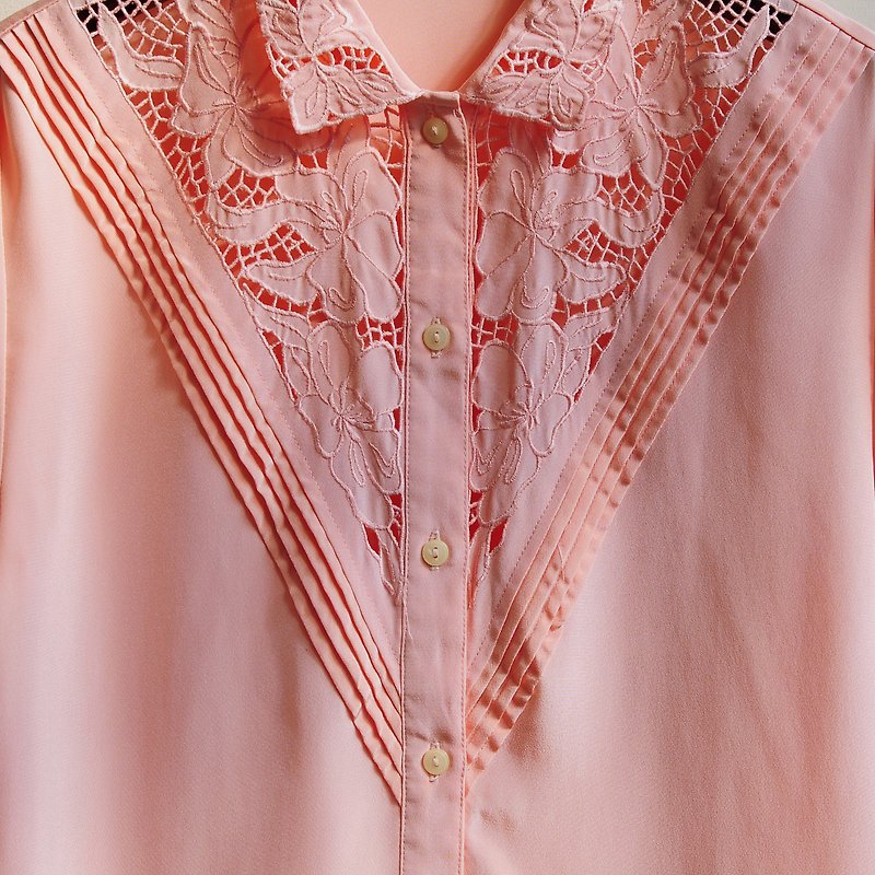 【蛋植物古著】蘿蘭花蜜精工刺繡古著襯衫 - 恤衫 - 聚酯纖維 粉紅色