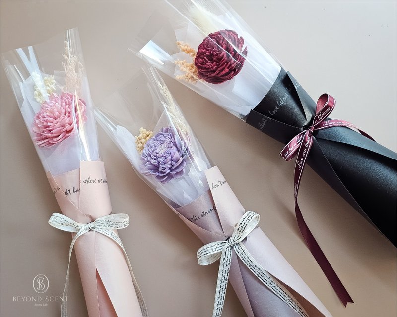 Heart-beating diffuser bouquet and heart diamond card - ช่อดอกไม้แห้ง - พืช/ดอกไม้ สีแดง