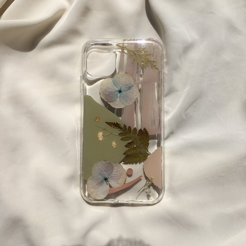 Handmade phone case with pressed flowers