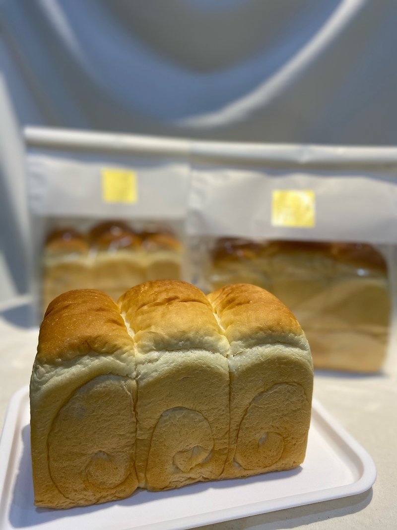 【コンジクラウドシティ】古麺作り_生乳手刻み生トースト - パン・トースト - その他の素材 イエロー