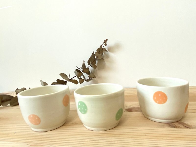 Polka dot tea cup - Teapots & Teacups - Pottery Blue